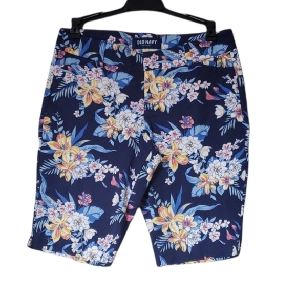 OLD Navy shorts - Picture 1 of 9